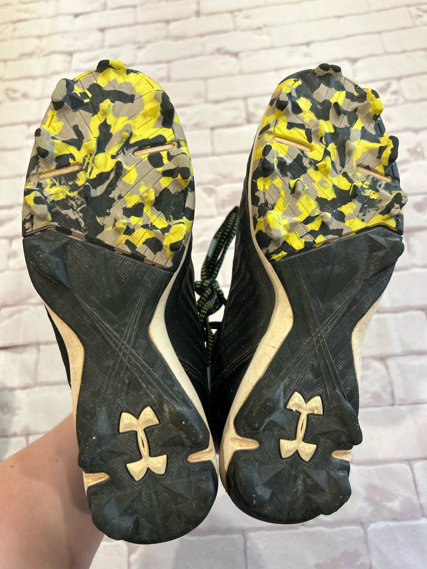 Boys Soccer Cleats Size 4.5