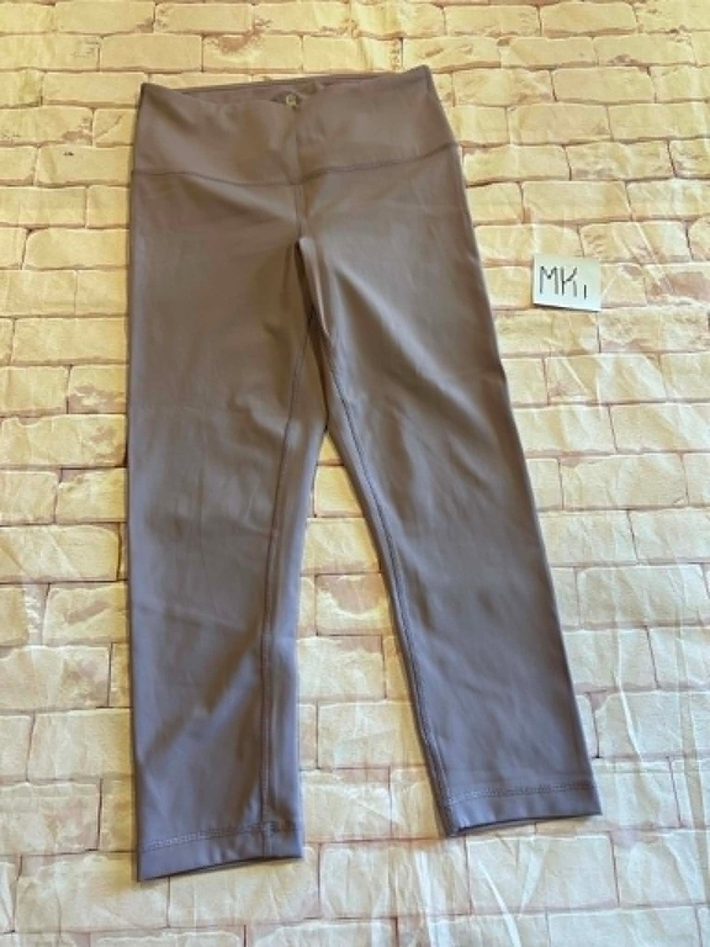Ladies Bottoms Size M