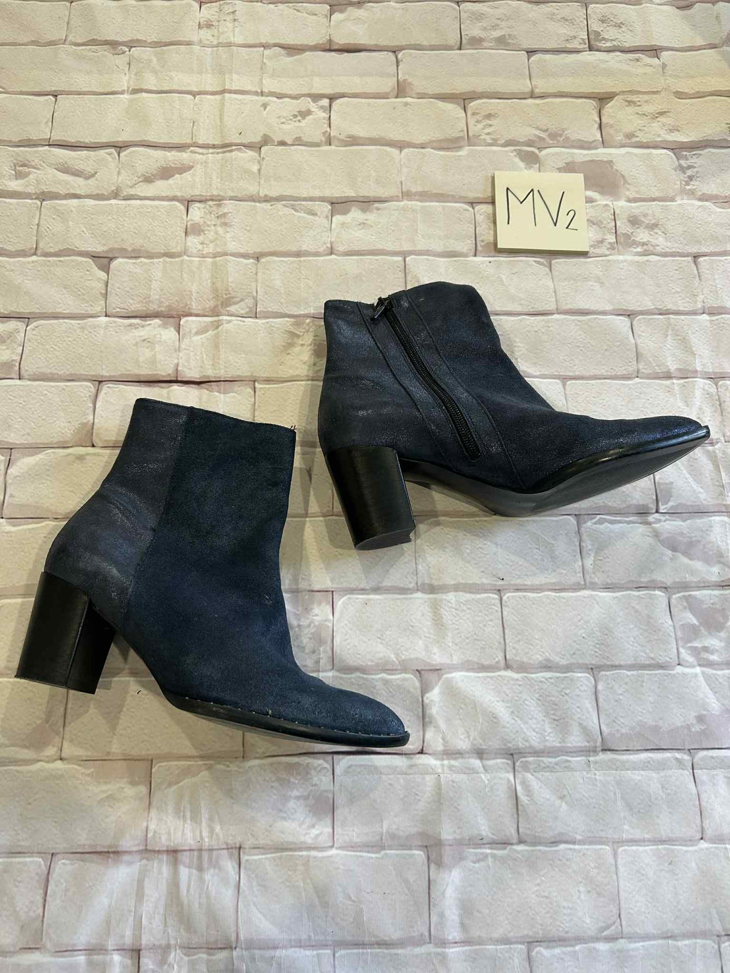 Ladies Shoes Size 38