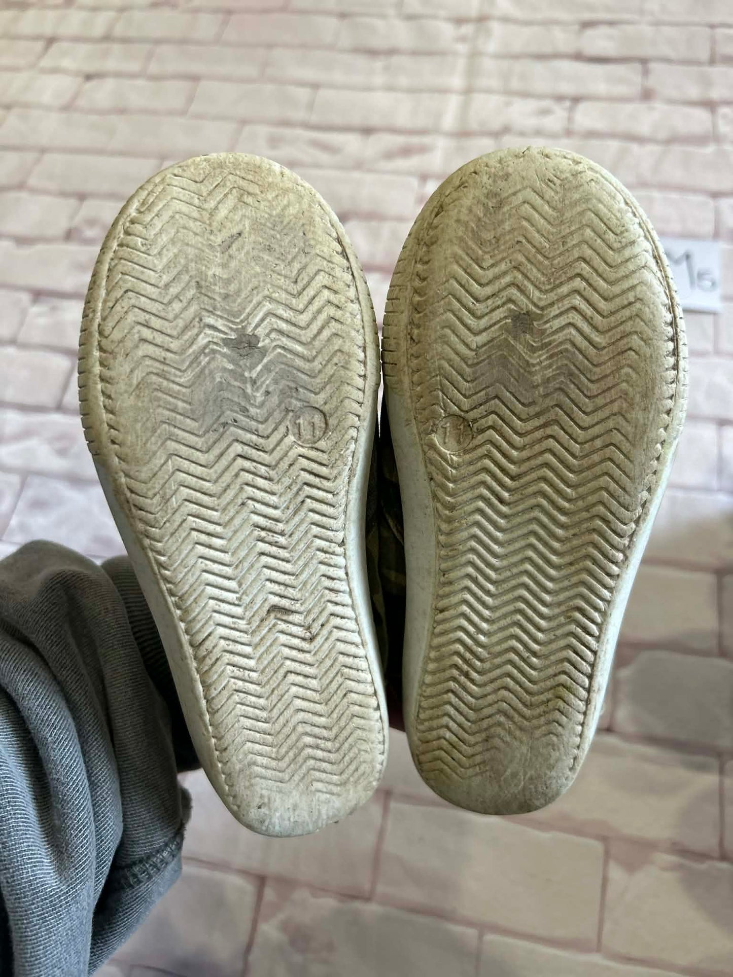 Shoes Size 11
