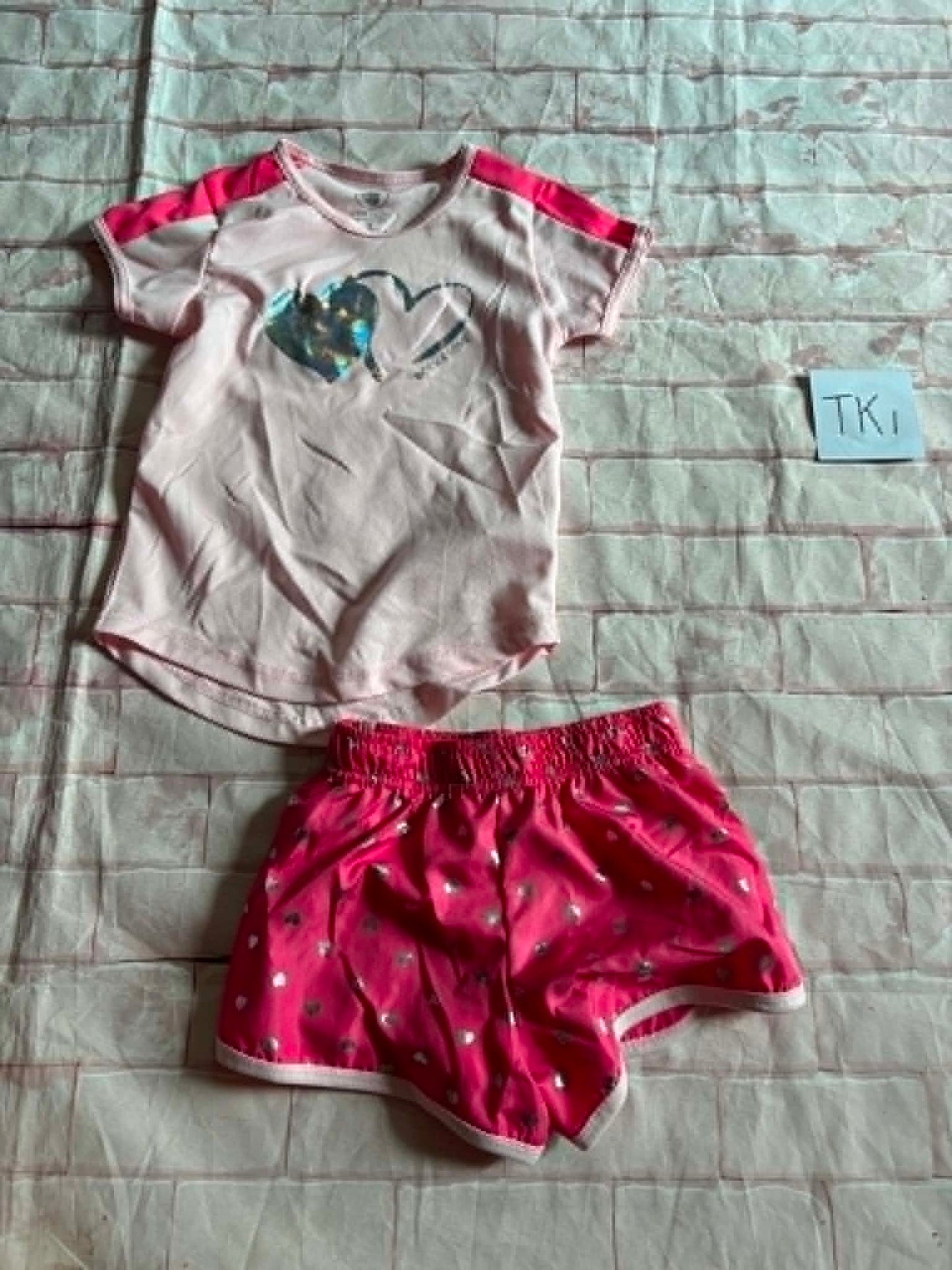 Outfit Size 4