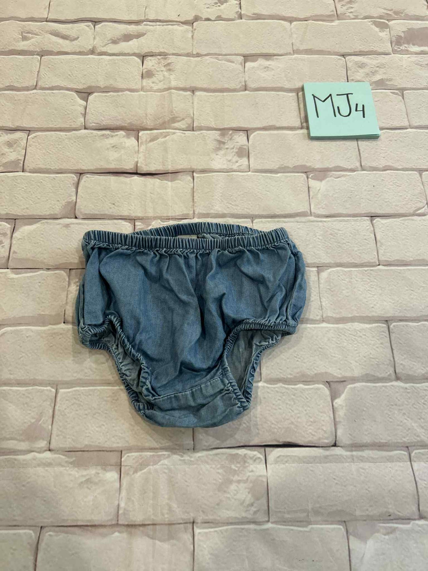 Bottoms Size 12-18m