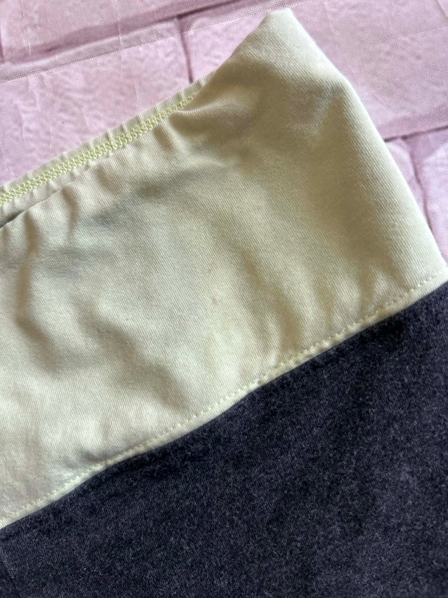 Ladies Bottoms Size XS Small Spot