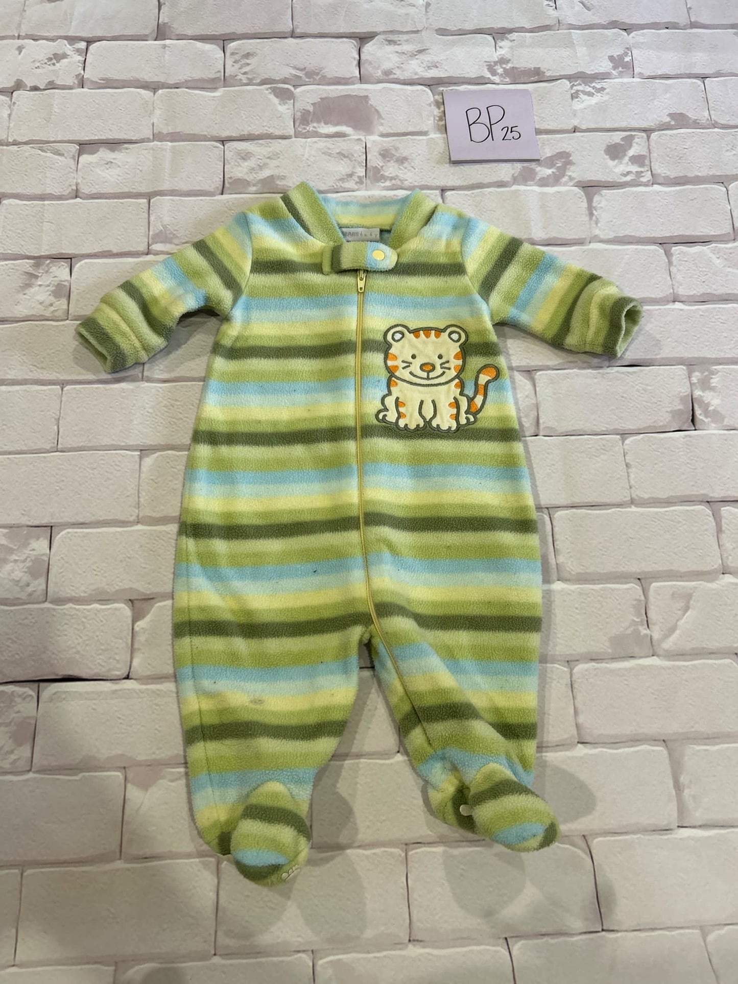 Boys Sleepwear Size 10lbs/1m Fleece