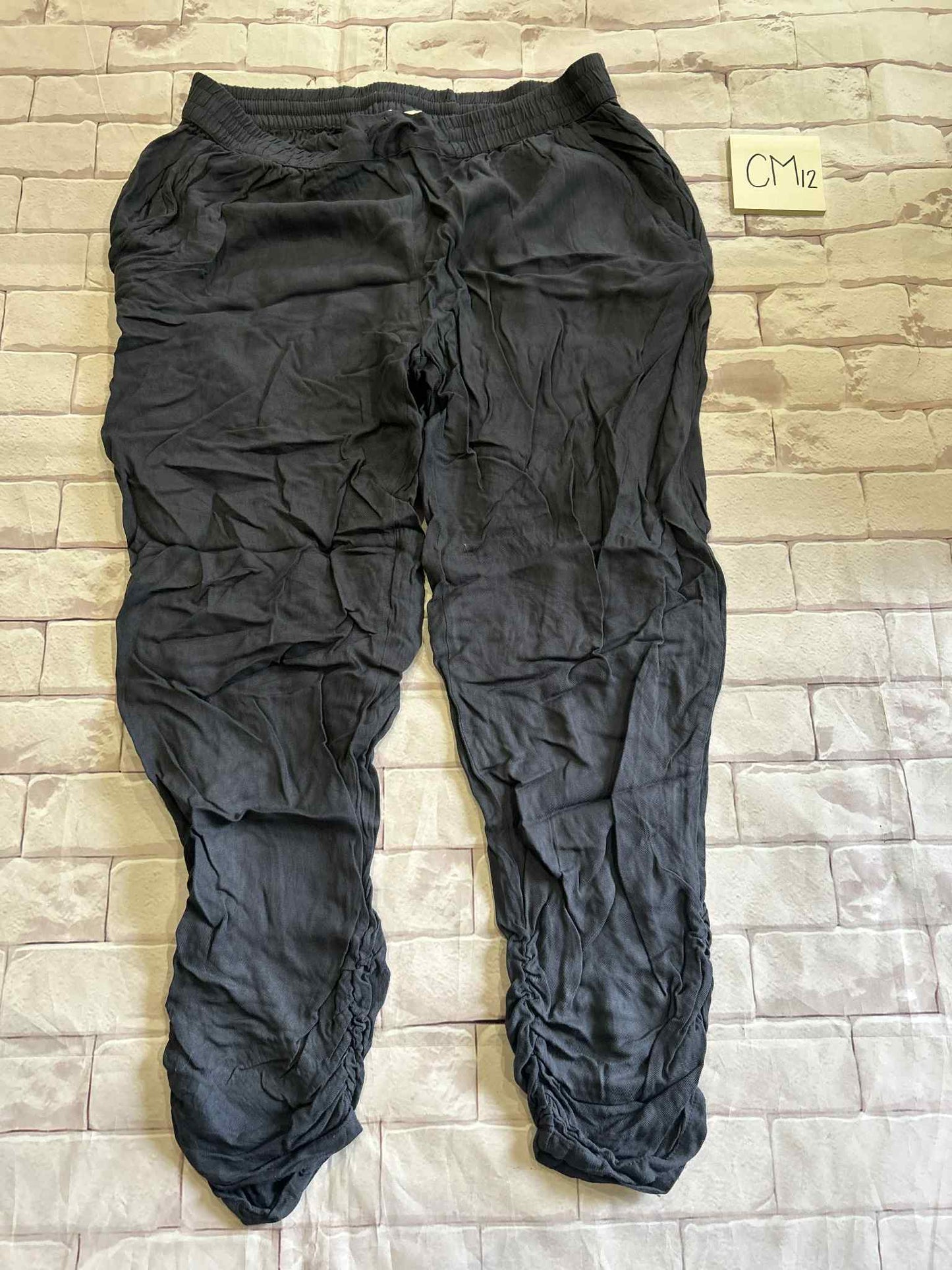 Ladies Bottoms Size L