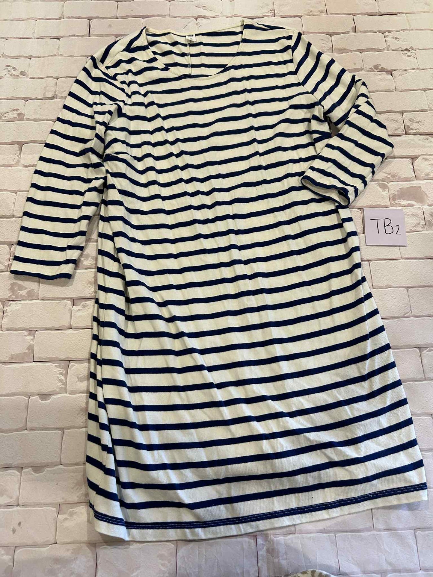 Ladies Dress Size XL