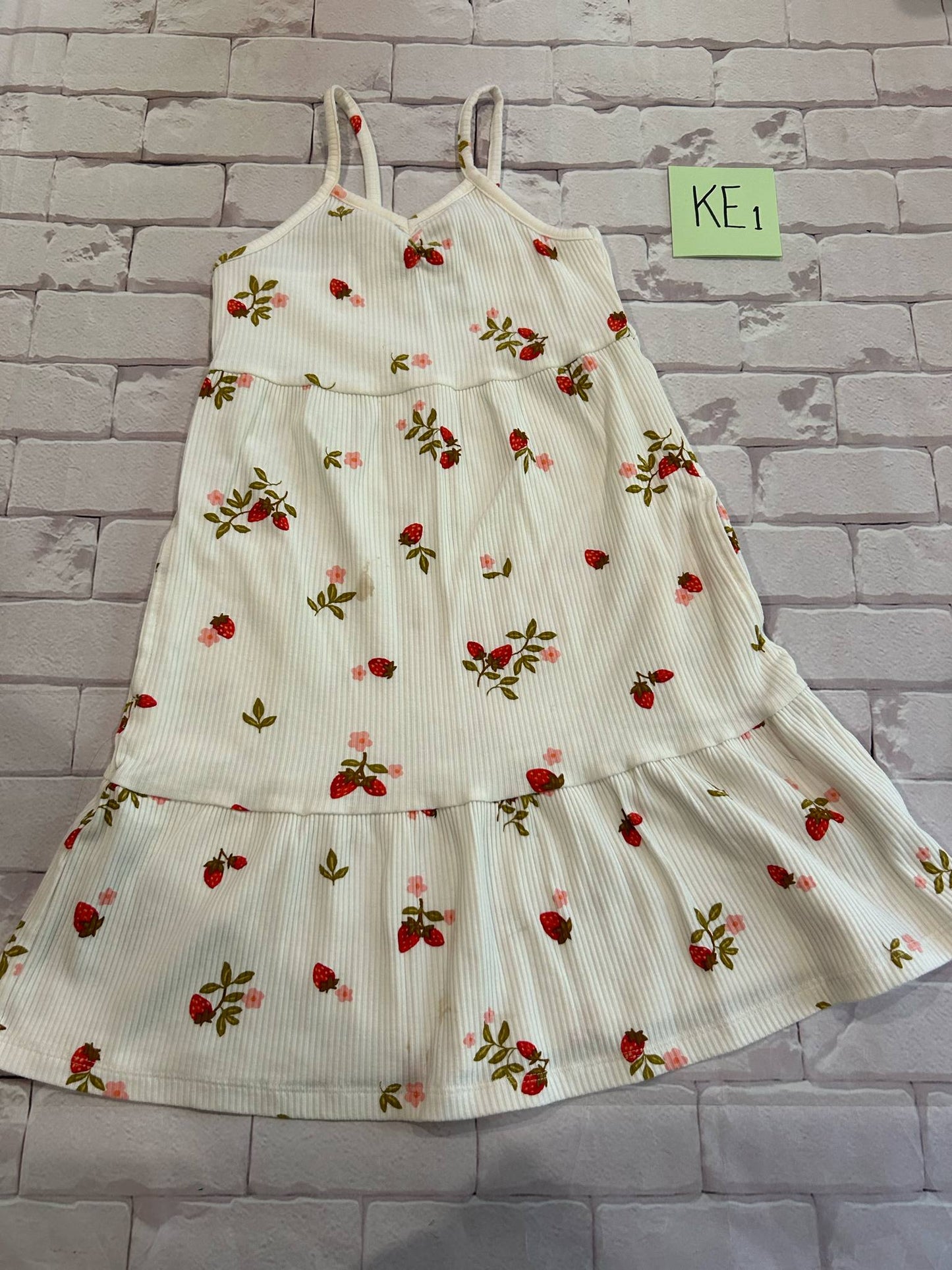 Girls Dress Size 6-7 Play