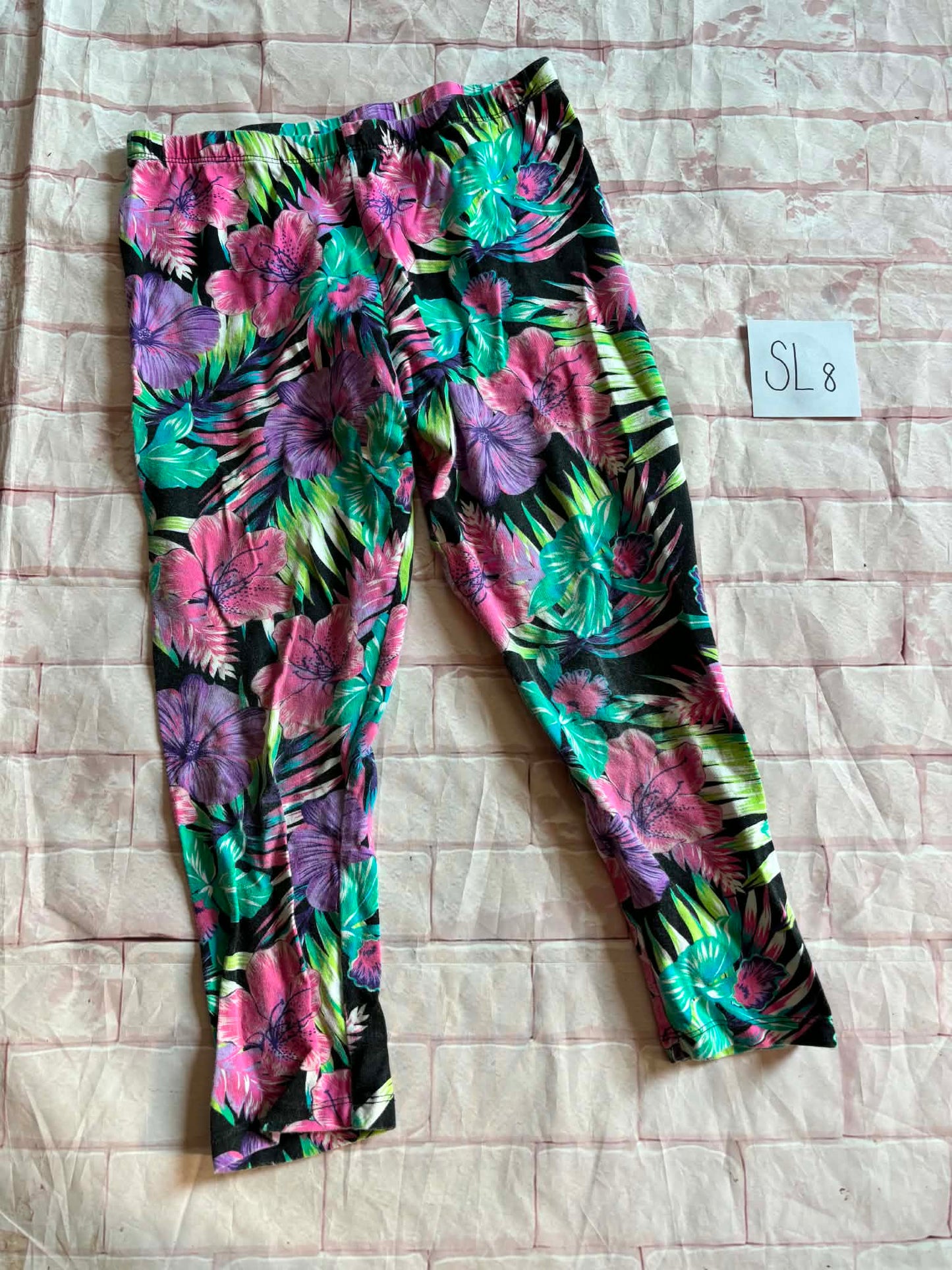 Bottoms Size 16 Capri