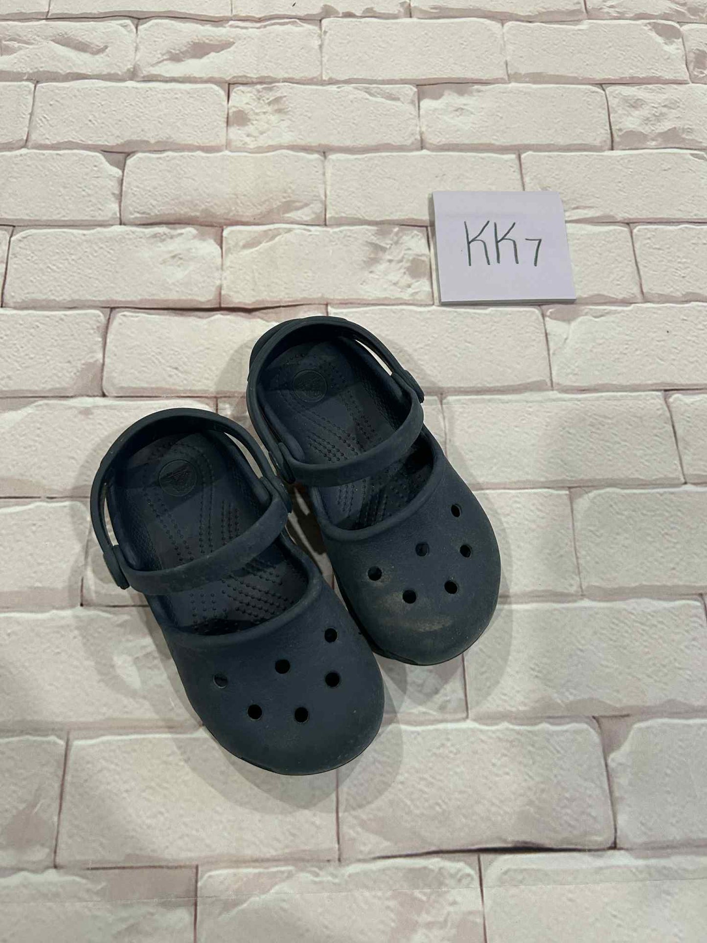 Shoes Size 9