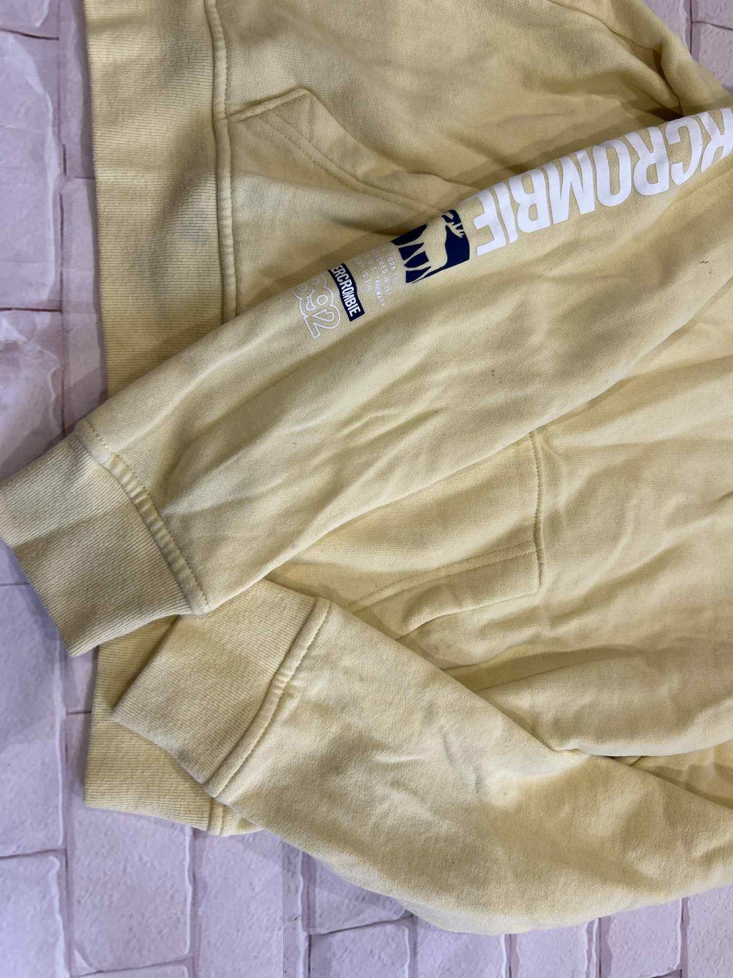 Tops Size 11/12 Staining