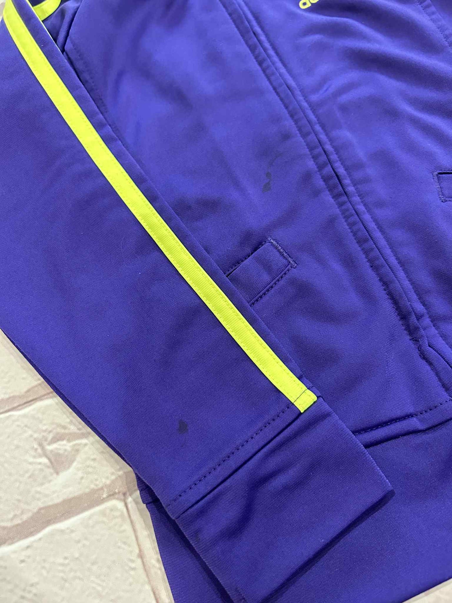 Outfits Size 3 Dark Spots