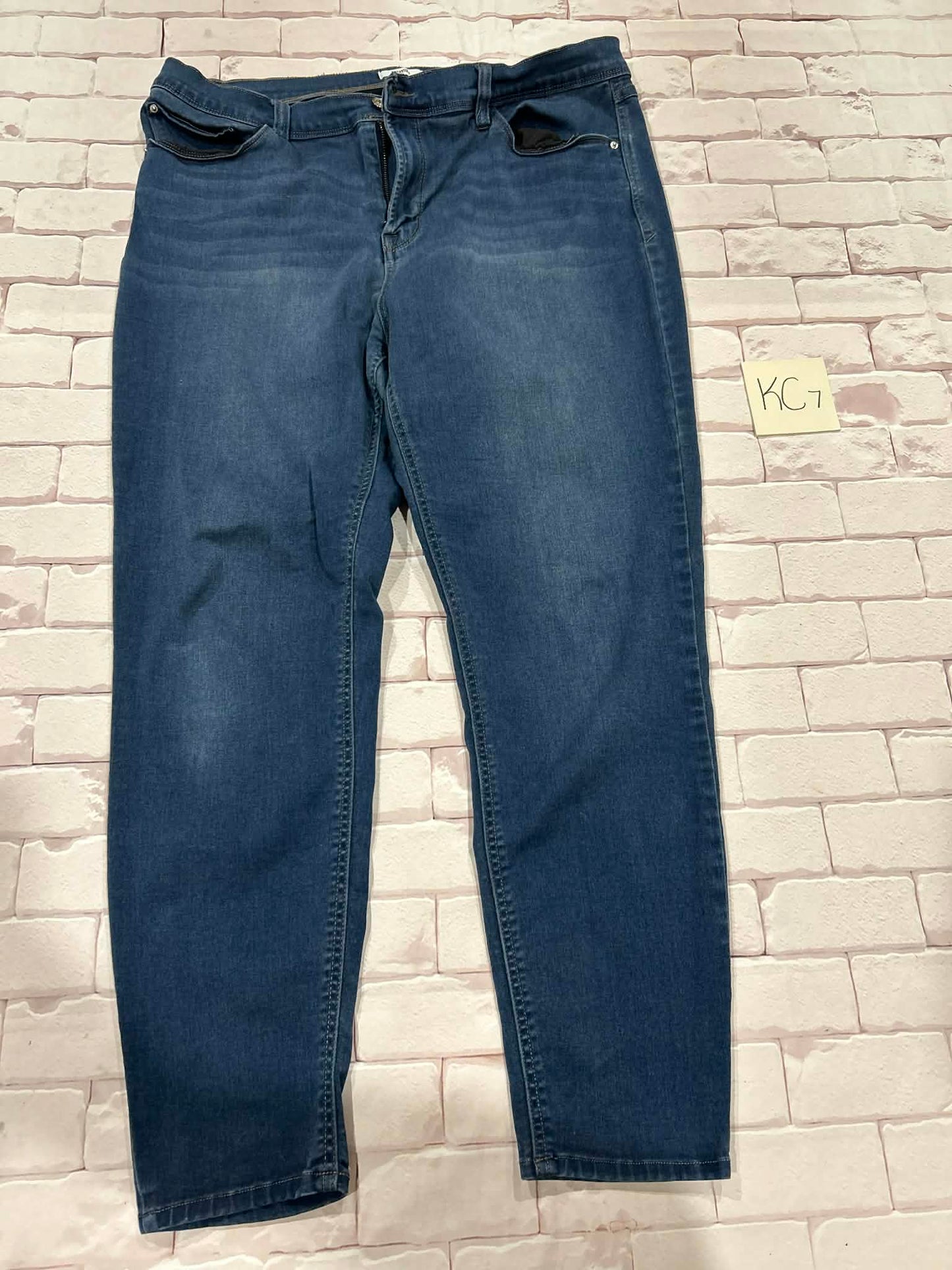 Ladies Bottoms Size 16