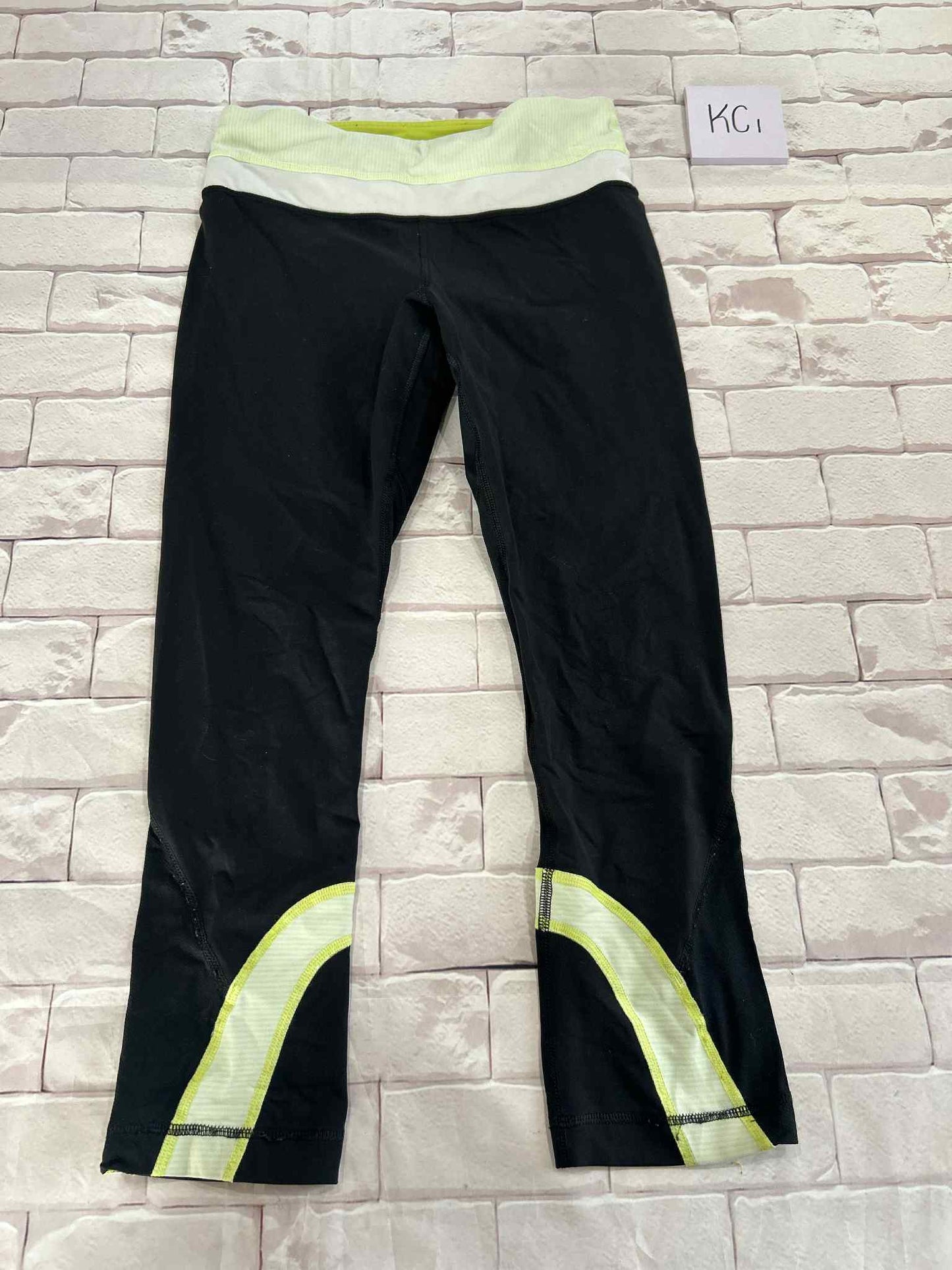 Ladies Bottoms Size 4