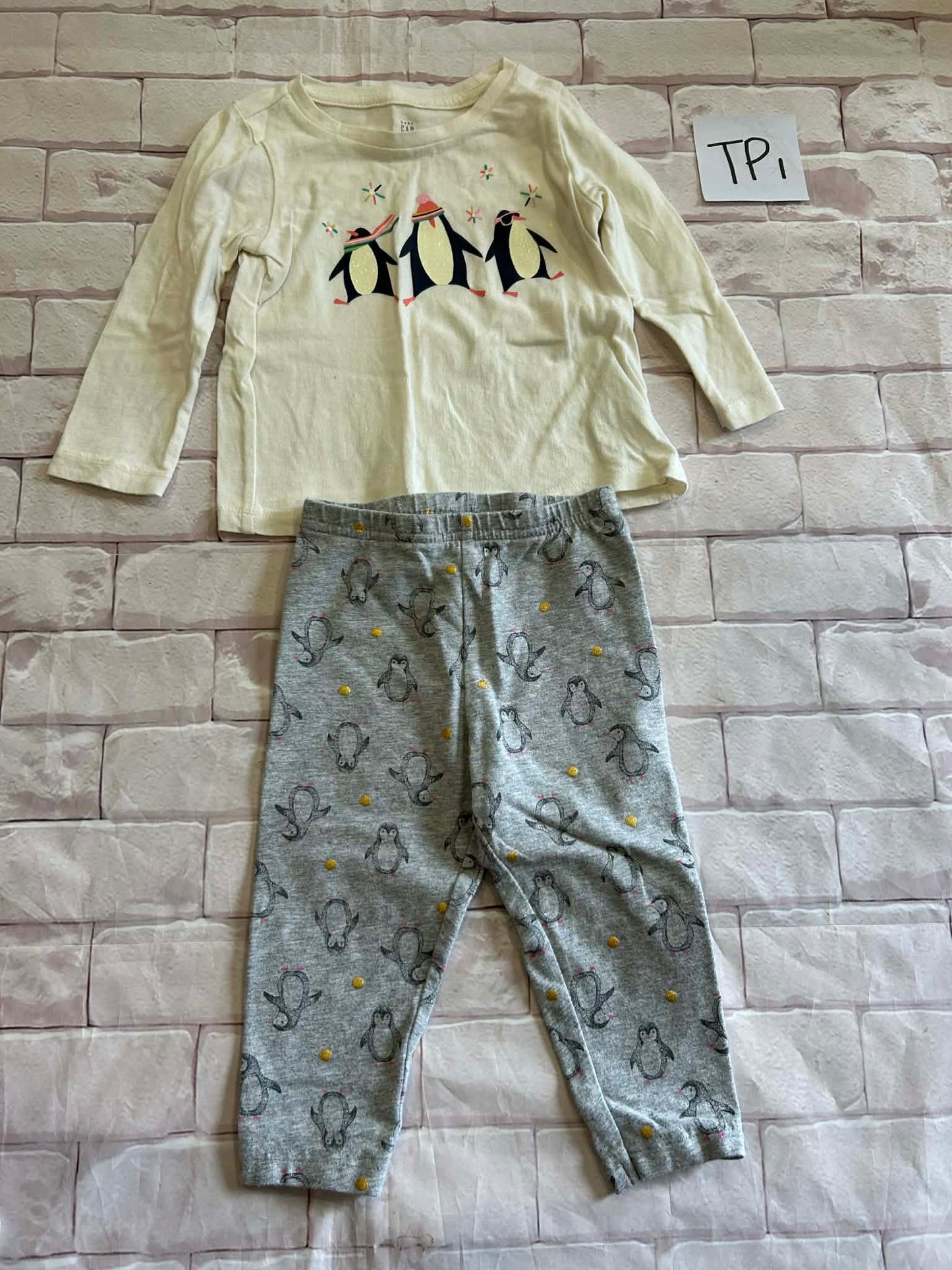Outfits Size 12-18m Top 18m Bottoms