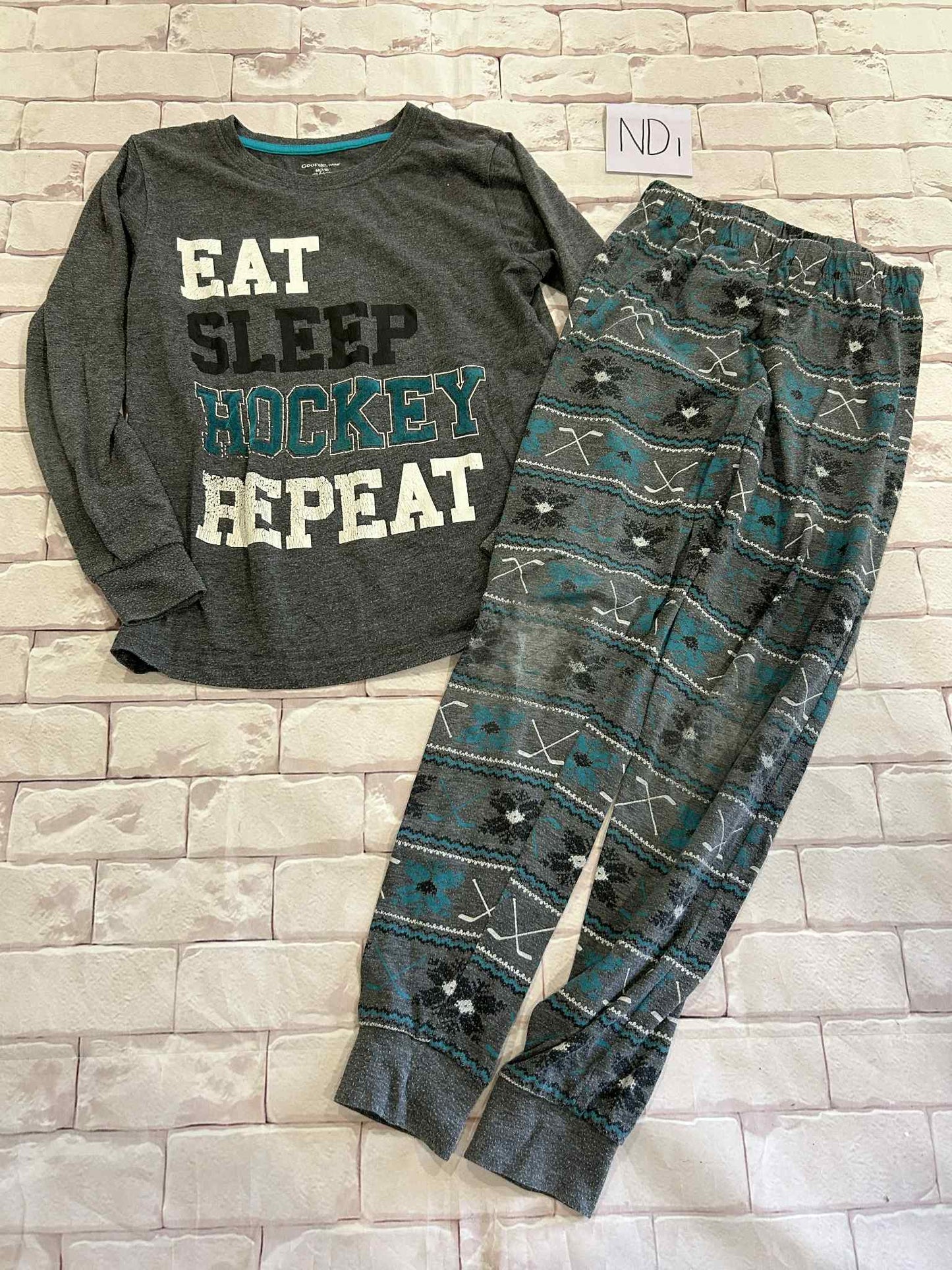 Sleepwear Size 7/8 Wash Wear