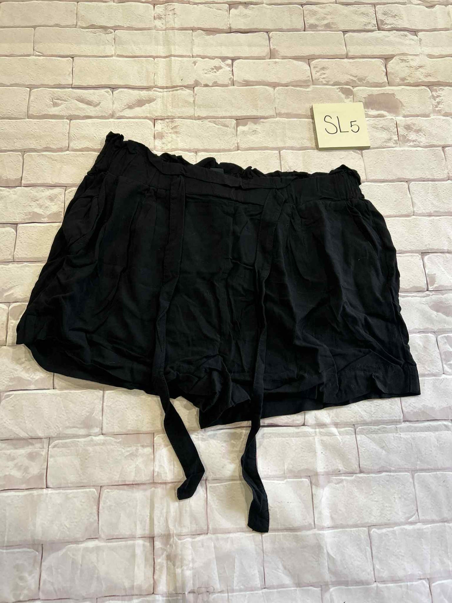Ladies Bottoms Size L