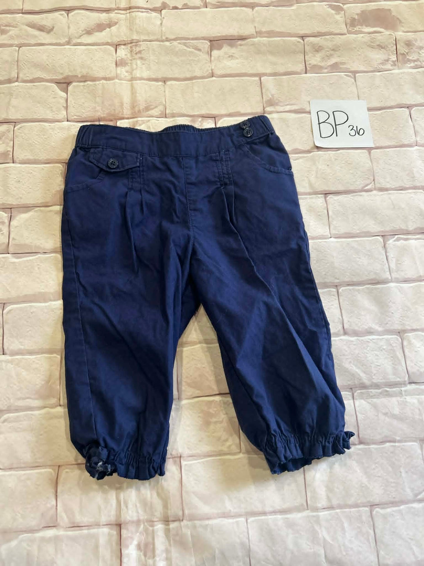 Bottoms Size 24m
