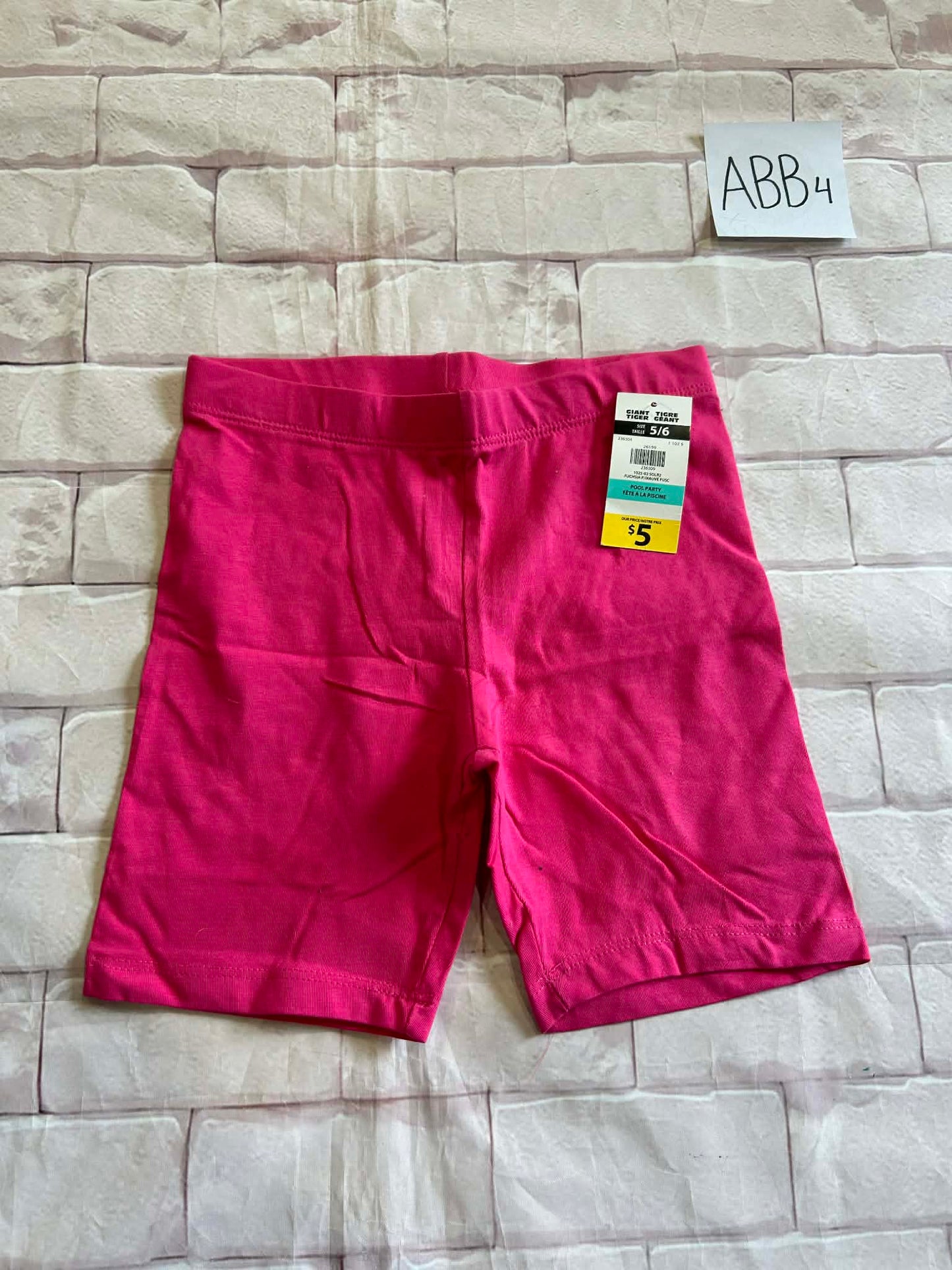 Bottoms Size 5/6 BNWT