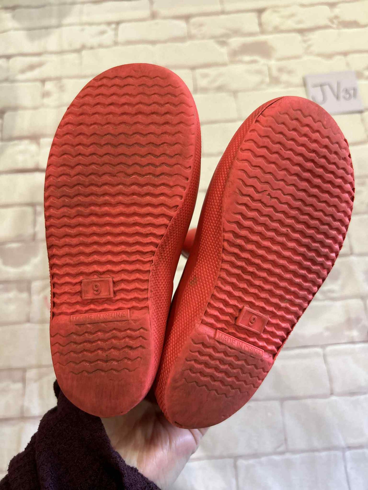 Shoes Size 9