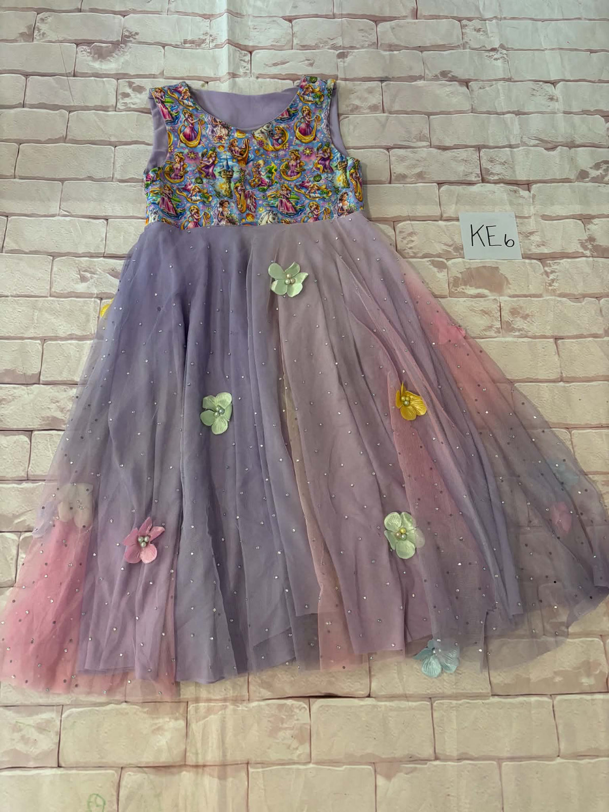 Dress Size 6 Play