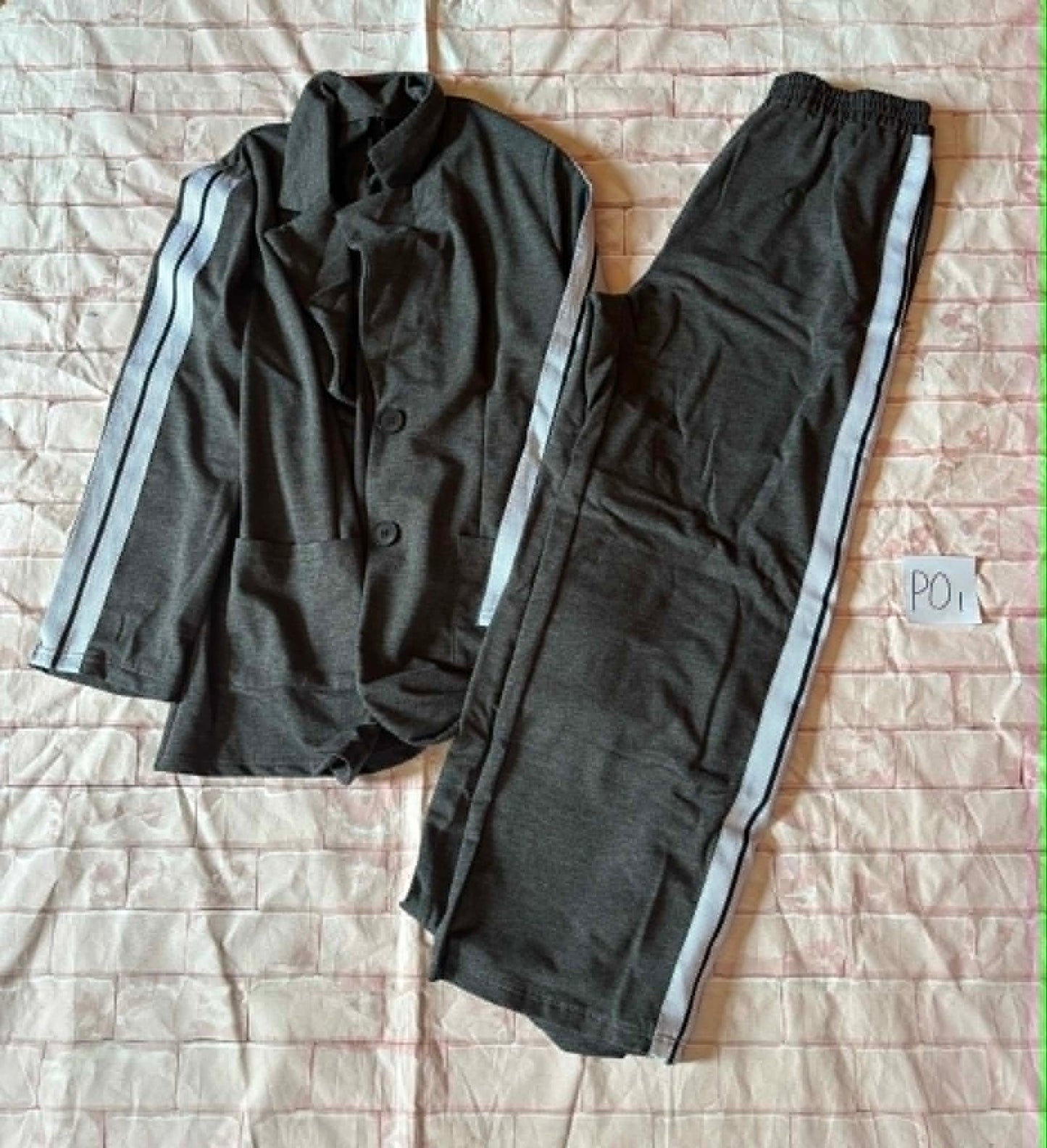Ladies Outfits Size L