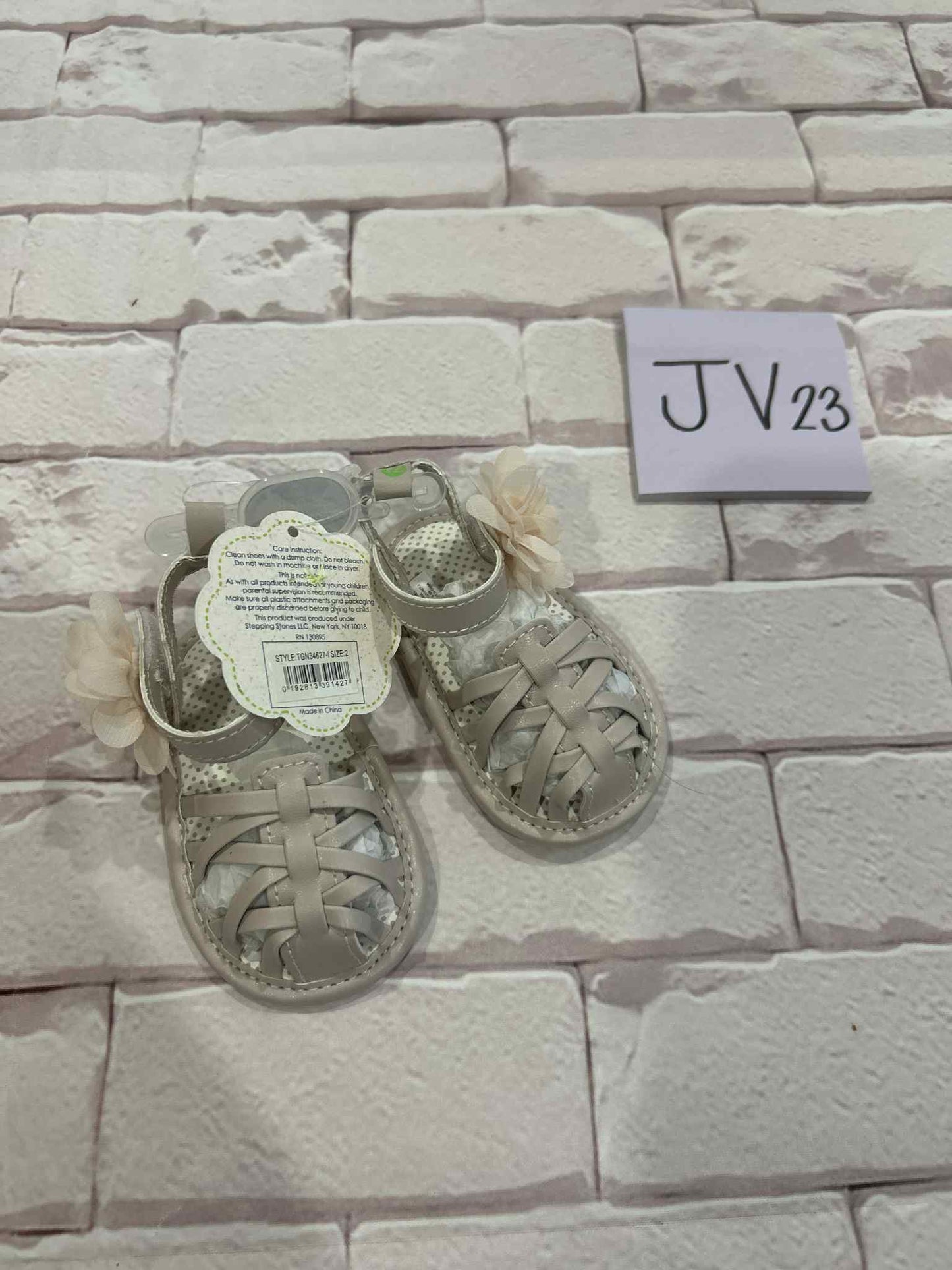 Shoes Size 3-6m BNWT