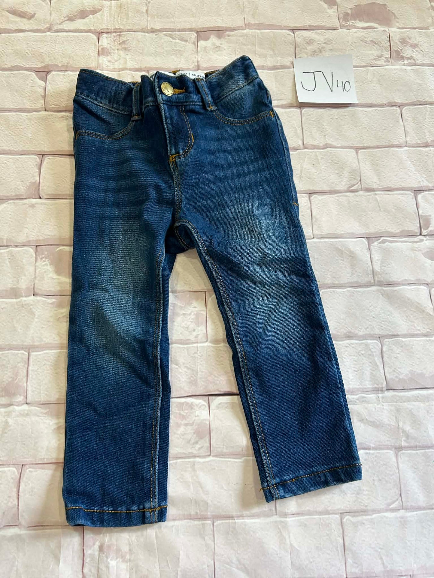 Bottoms Size 2 Ballerina 24/7