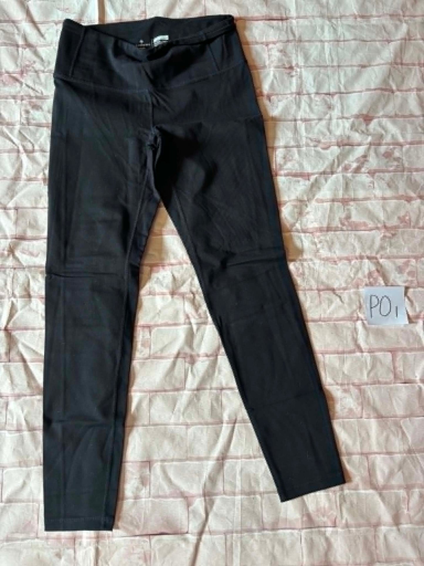 Ladies Bottoms Size M