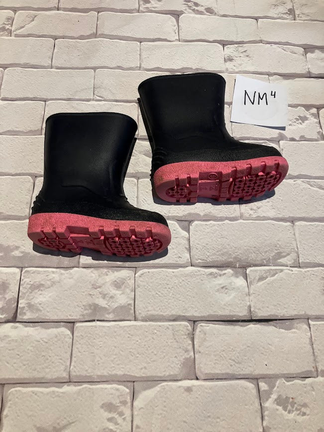 Shoes Size 5