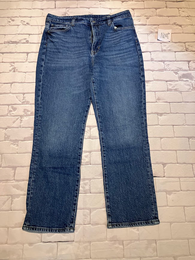 Ladies Bottoms Size 12