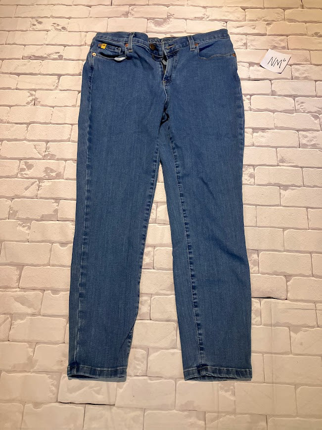 Ladies Bottoms Size 32