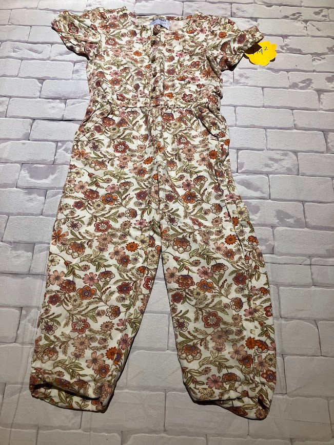 Girls Outfit Size 6-7