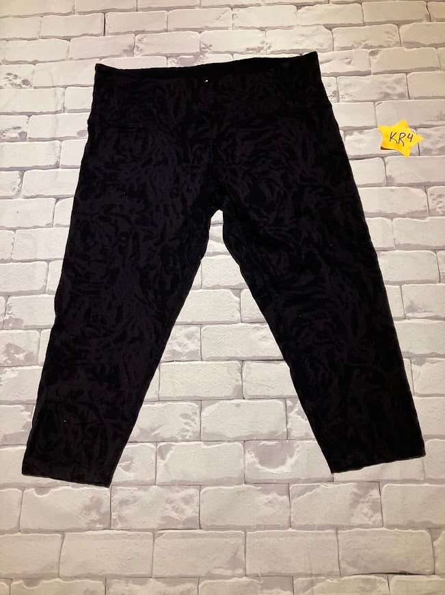 Ladies Bottoms Size L