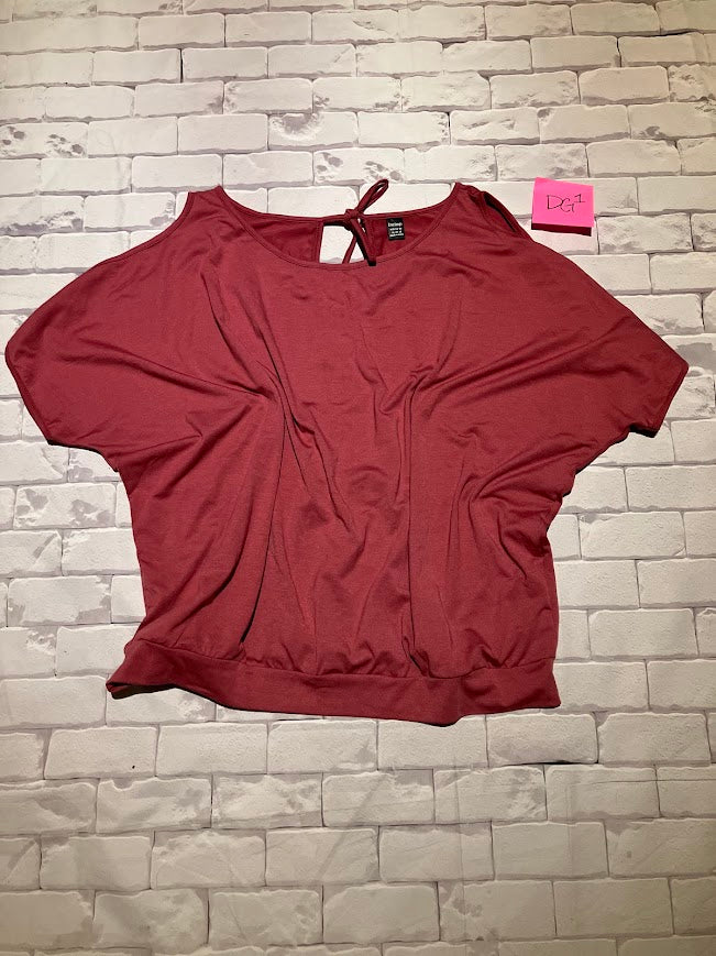 Ladies Top Size XL