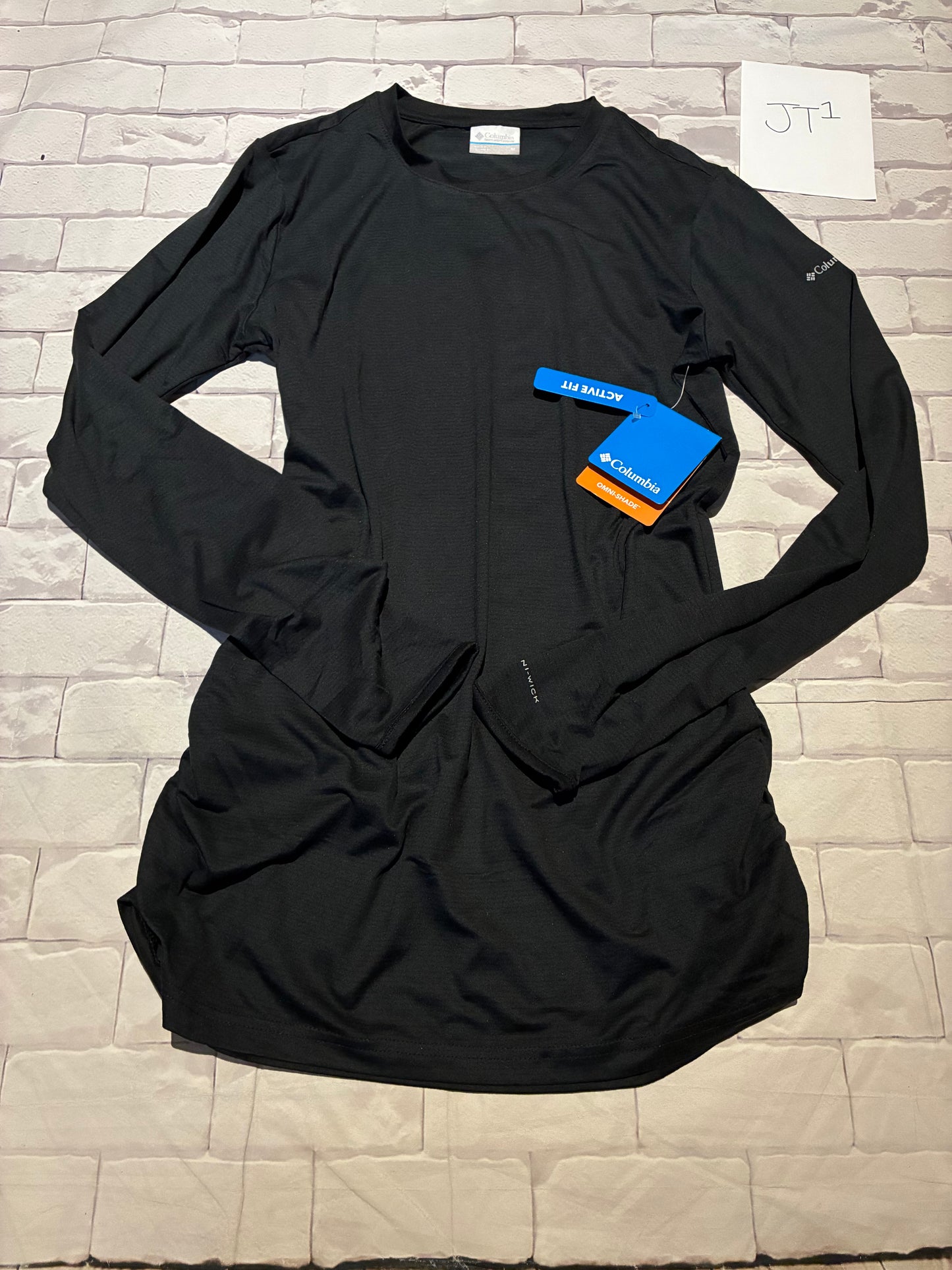 Ladies Top Size M BNWT