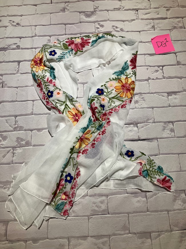 Ladies Scarf BNWT