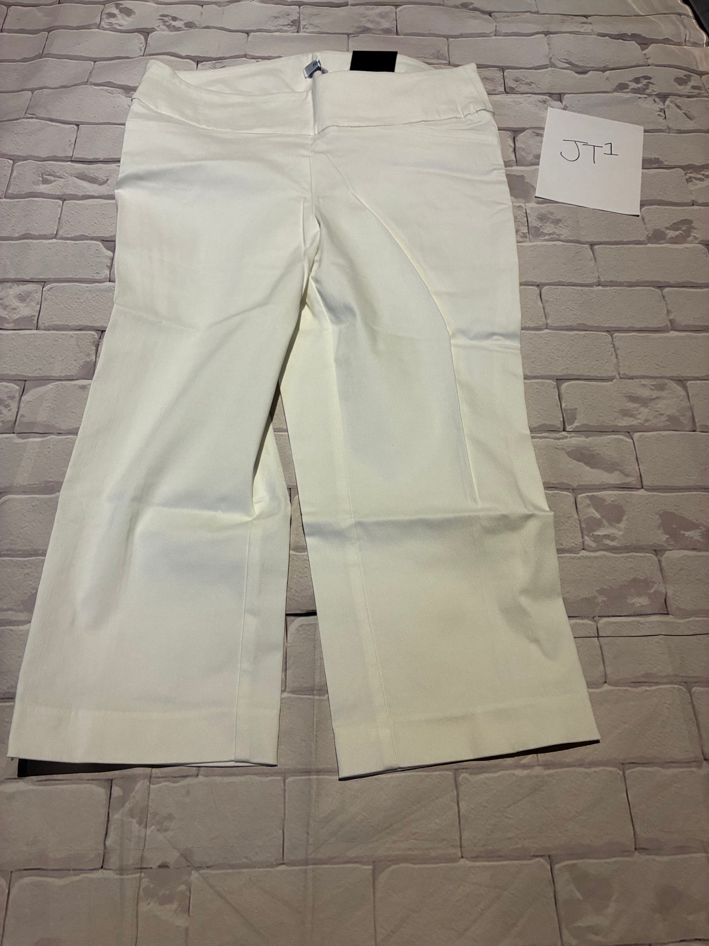 Ladies Bottoms Size M BNWT