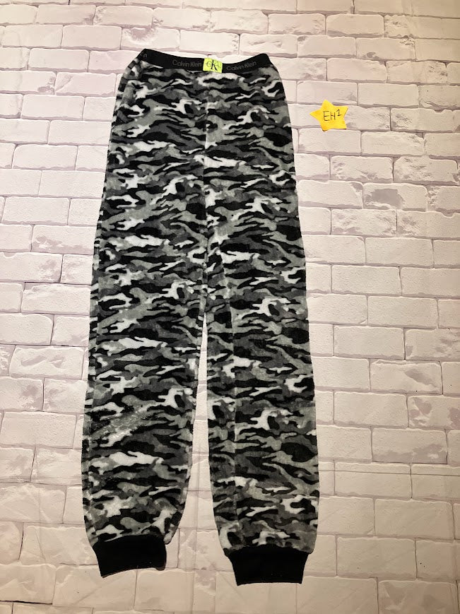 Sleepwear Size 14-16 Fleece