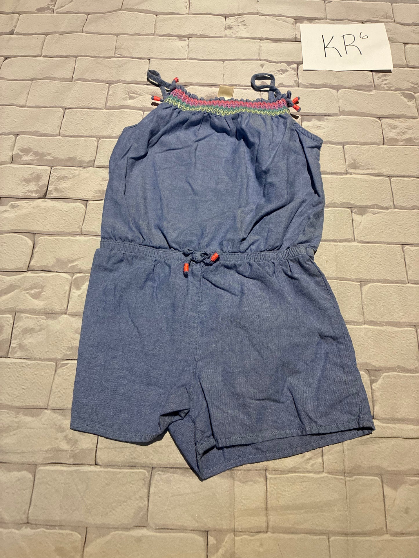Outfit Size 6
