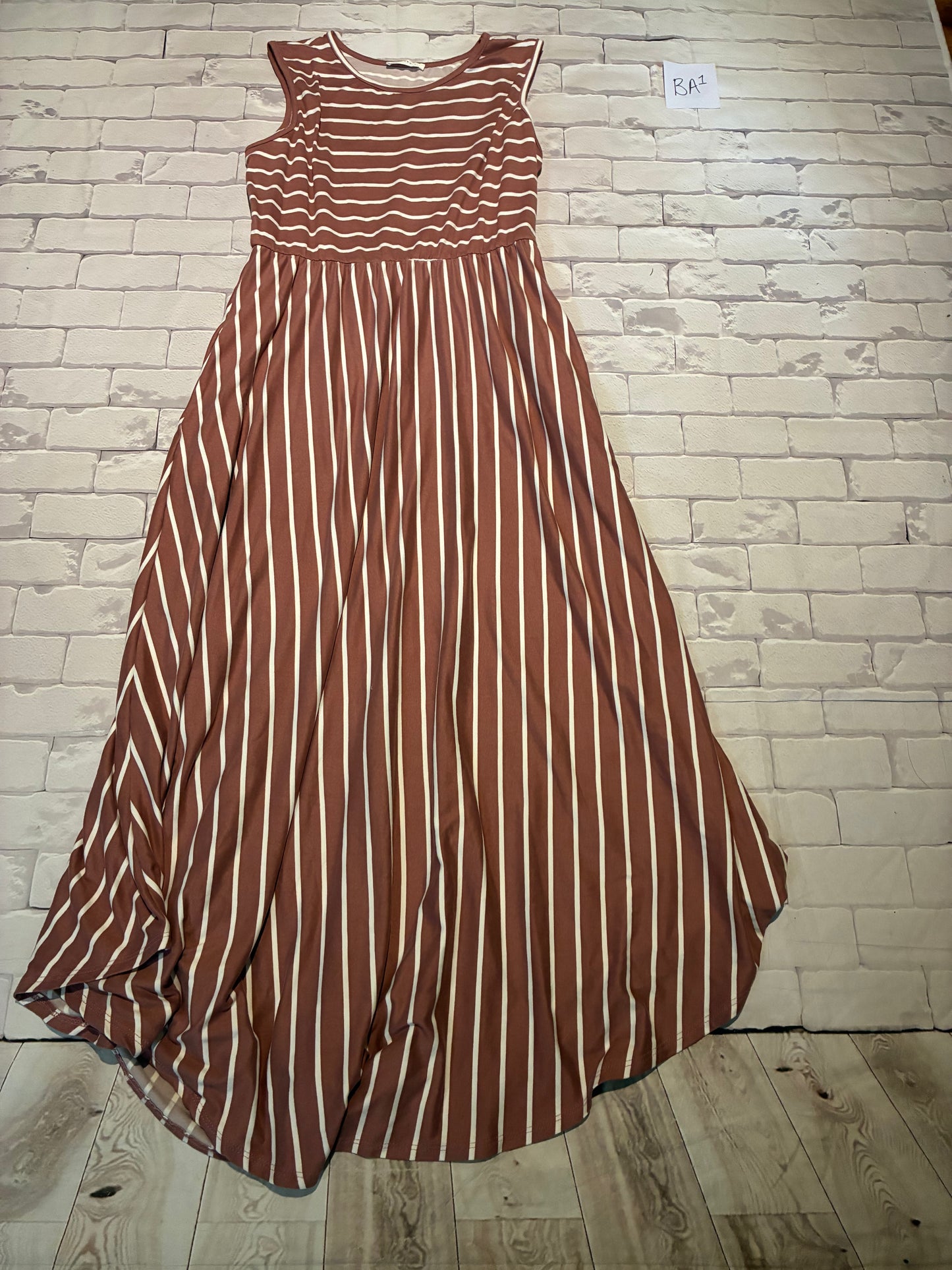 Ladies Dress Size XL