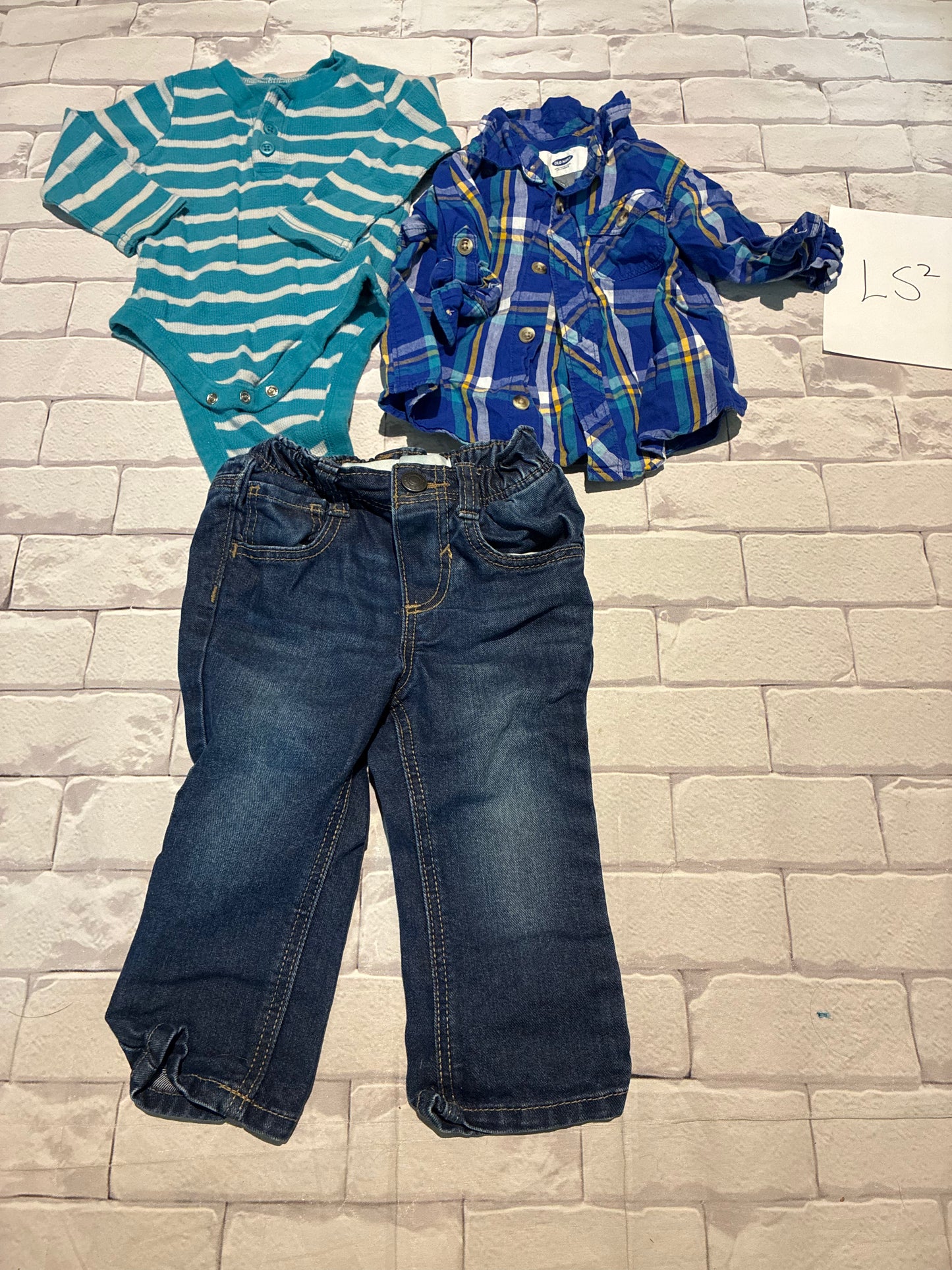 Outfit Size 12-18m
