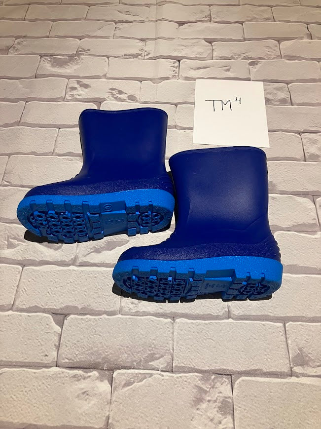 Boys Shoes Size 9