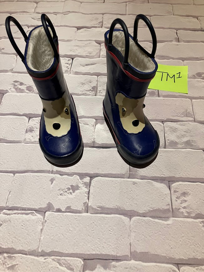 Shoes Size 4
