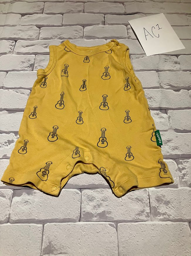 Boys Outfit Size 6-12m