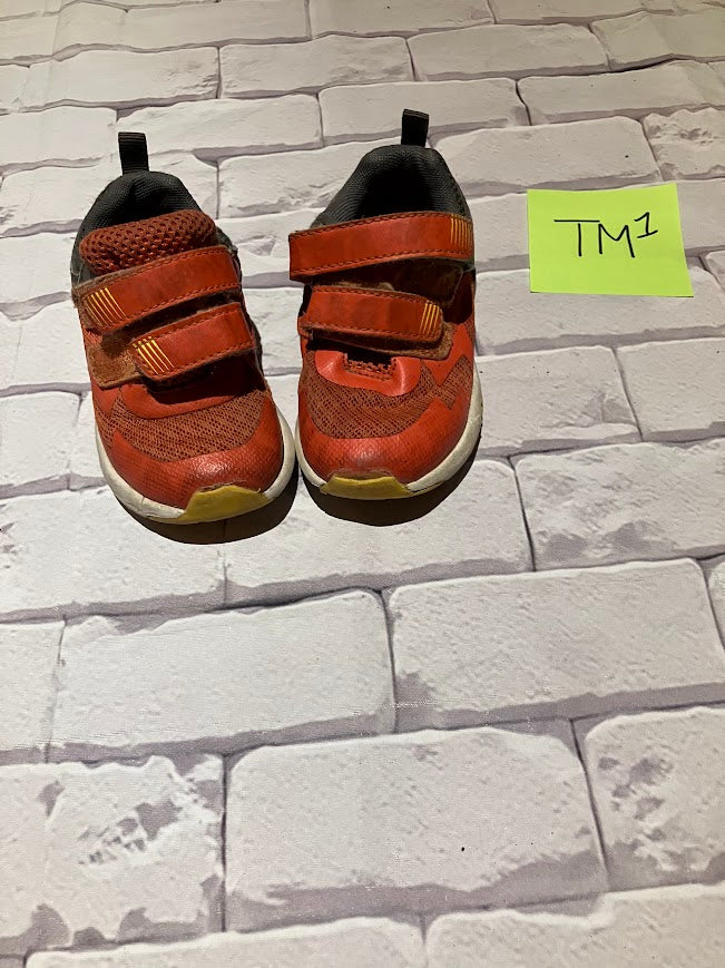 Shoes Size 7