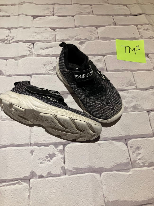 Shoes Size 10
