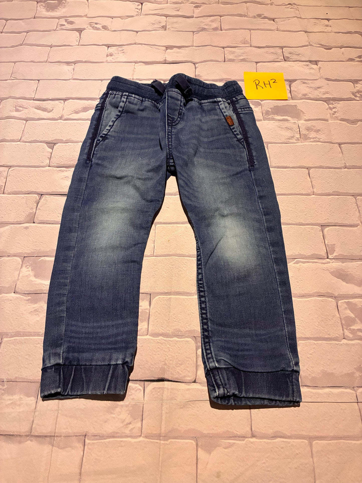 Bottoms Size 2-3