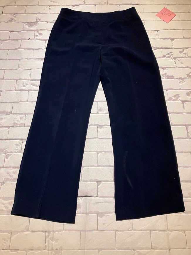 Ladies Bottoms Size 4 Petite