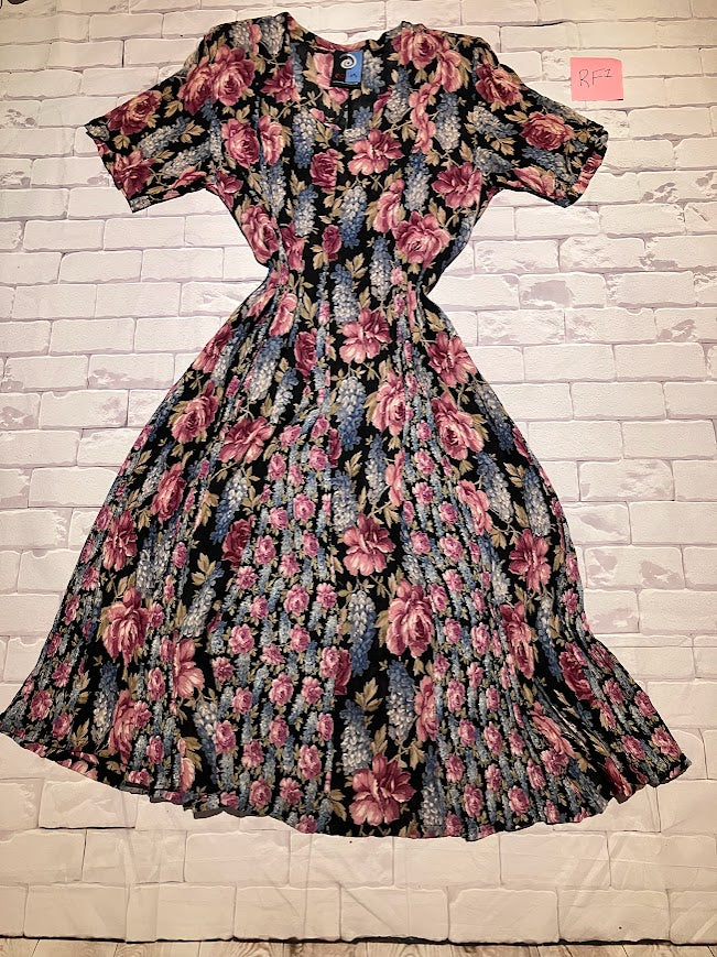 Ladies Dress Size S