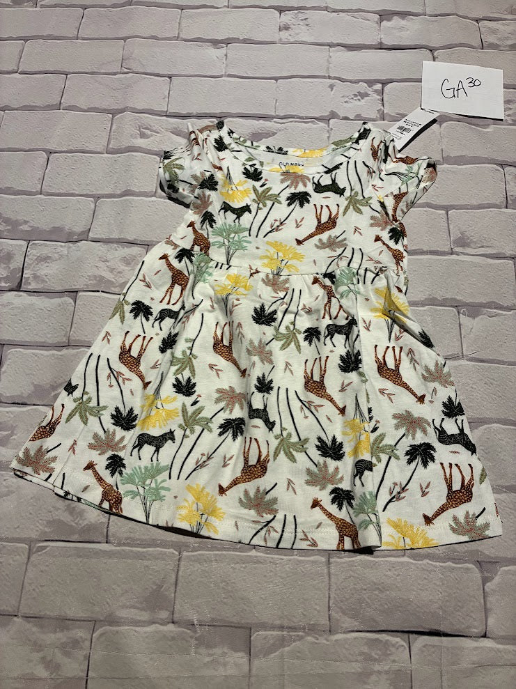 Dress Size 6-12m BNWT